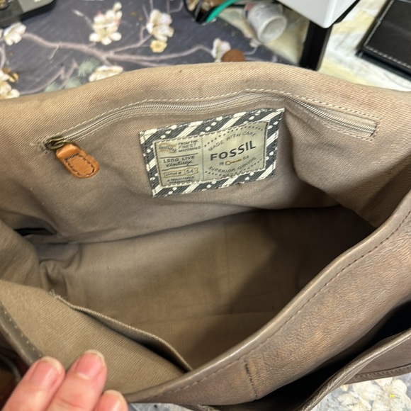 Fossil bag and matching wallet - Picture 2 of 7
